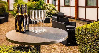 The Harlow Hotel By AccorHotels