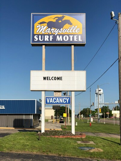 Capital O Marysville Surf Motel Kansas