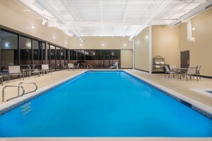 Piscine intérieure