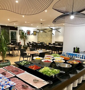 Daily buffet breakfast (EUR 15 per person)
