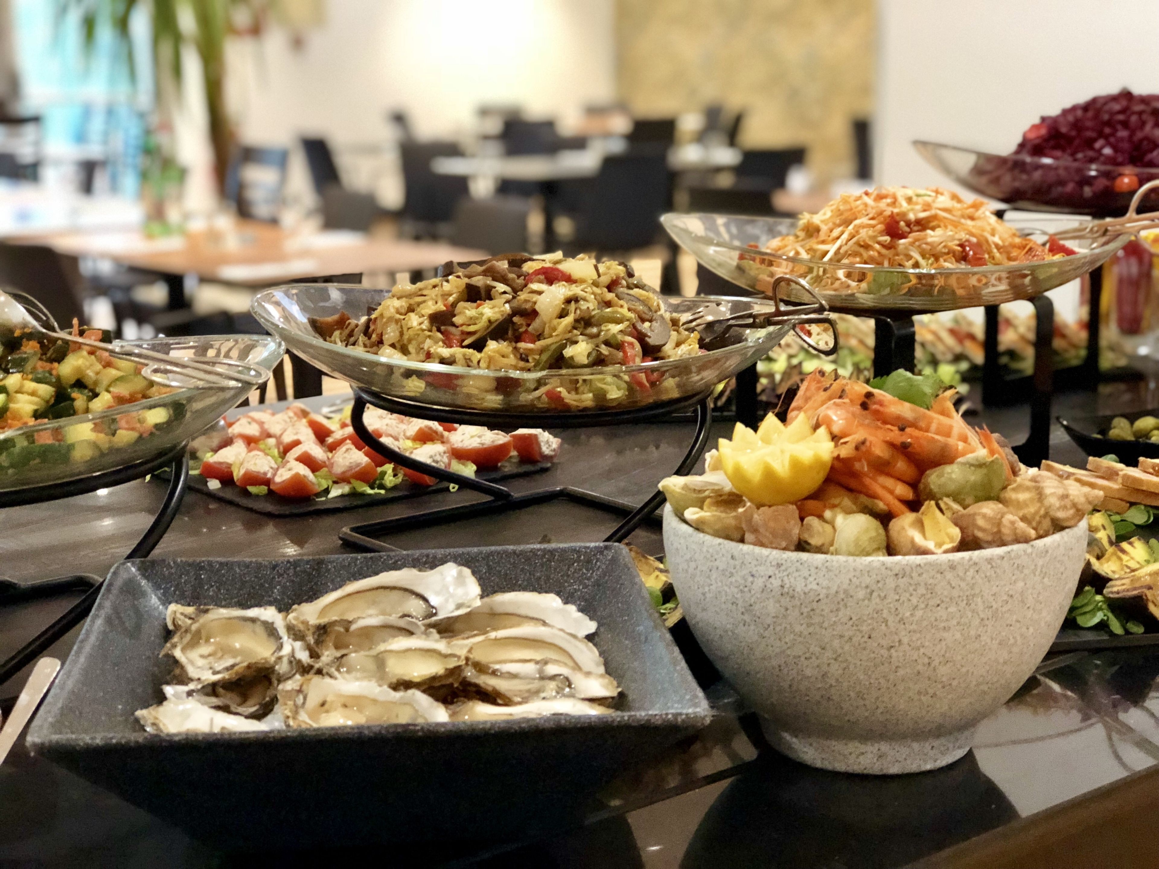 breakfast, lunch and dinner served