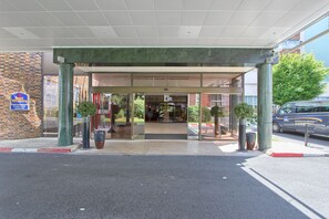 Fachada da propriedade