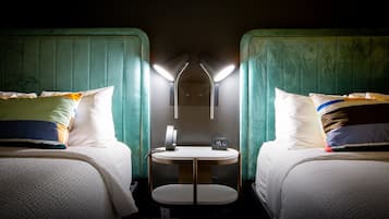 Egyptian cotton sheets, premium bedding, down comforters, pillowtop beds