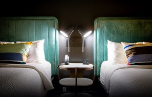 Egyptian cotton sheets, premium bedding, down comforters, pillowtop beds - voco Flagstaff by IHG (Flagstaff)