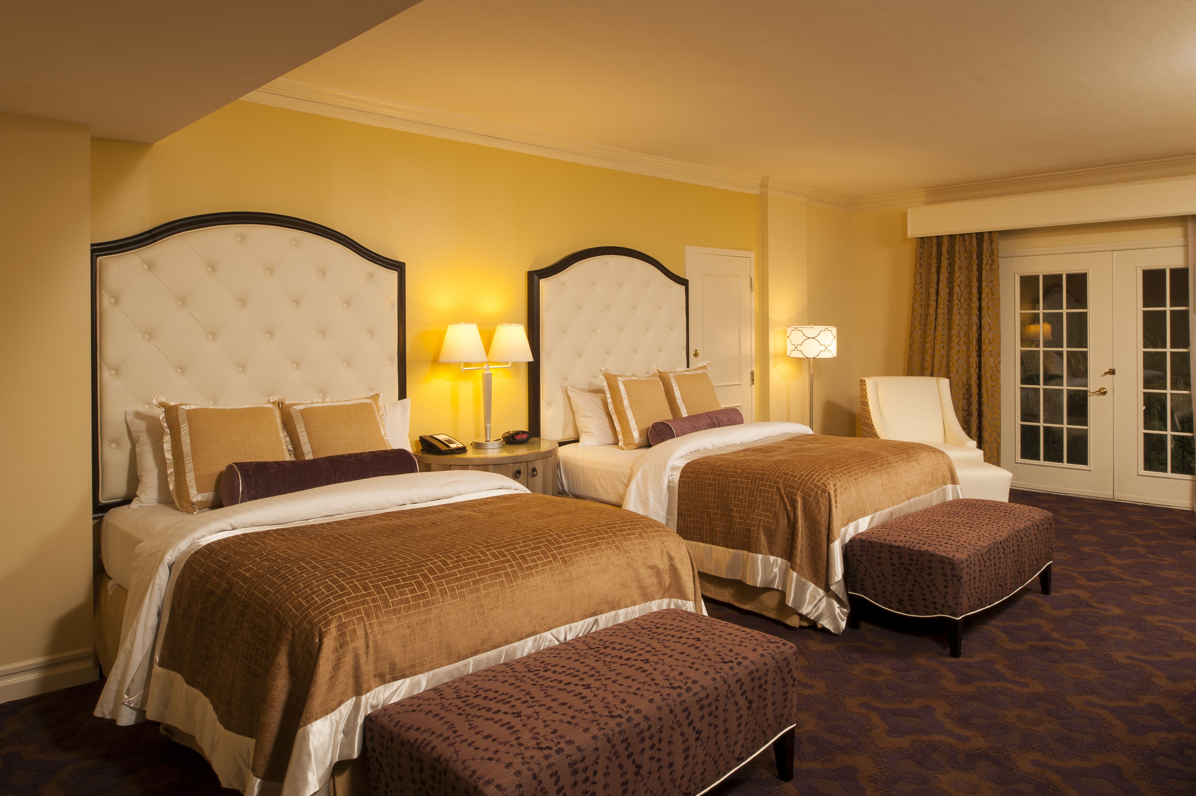 room, 2 queen beds, non smoking | 1 bedroom, premium bedding, in-room safe, individually decorated