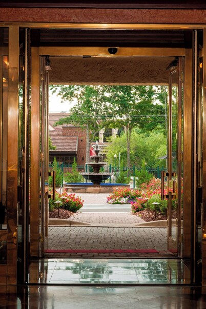 The Siena Hotel, Autograph Collection