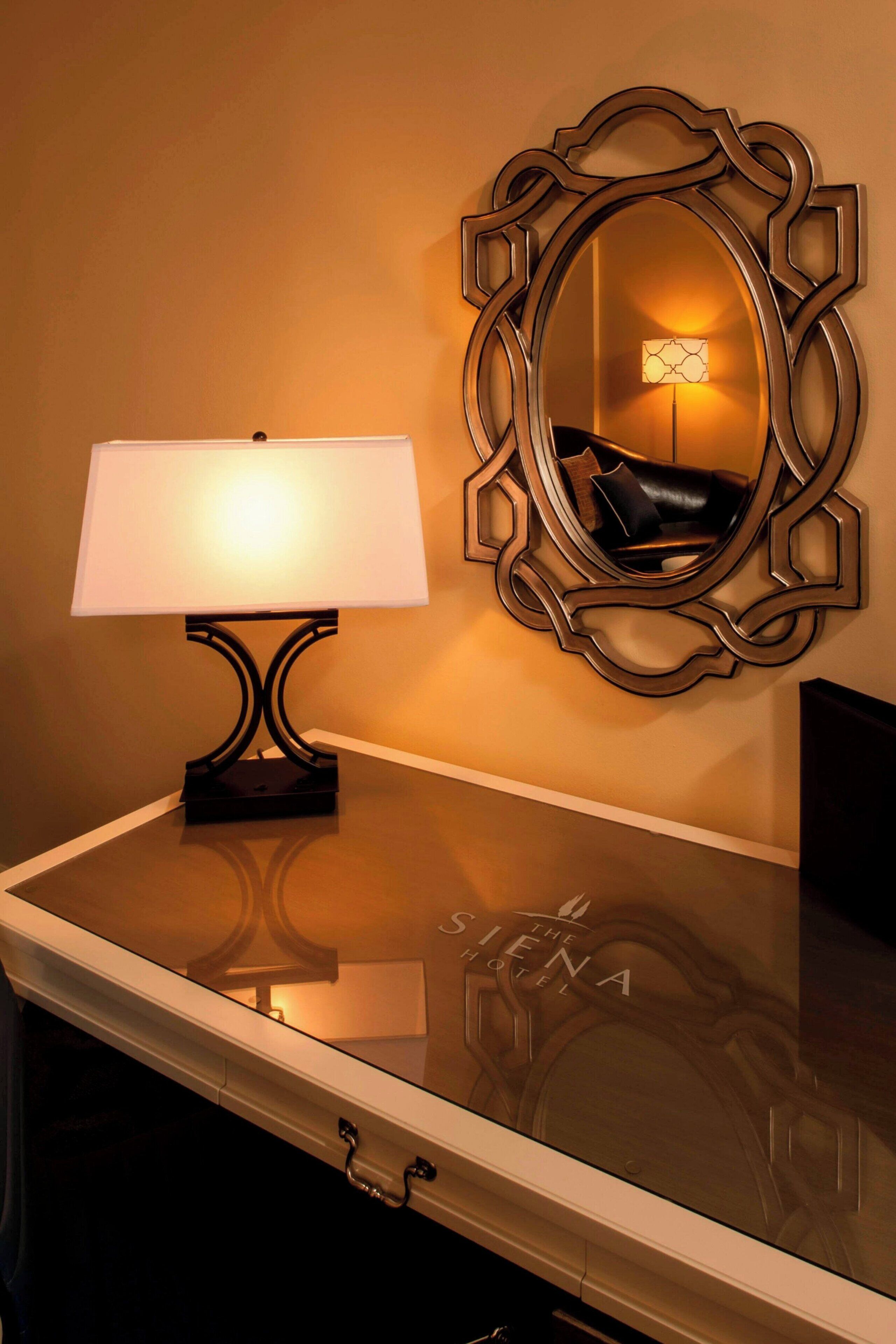 Roupas de cama premium, cofres nos quartos, individualmente decorados