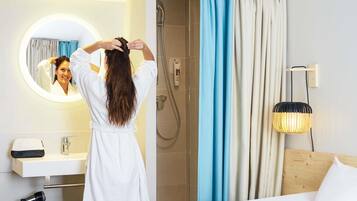 Caja de seguridad en la habitación y escritorio