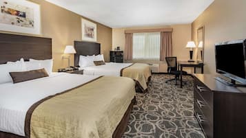 Standardzimmer, 2 Queen-Betten | Zimmersafe, Schreibtisch, Verdunkelungsvorhänge, Bügeleisen/Bügelbrett