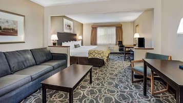 スタジオスイート キングベッド 1 台 禁煙 | セーフティボックス (室内)、デスク、遮光カーテン、アイロン / アイロン台