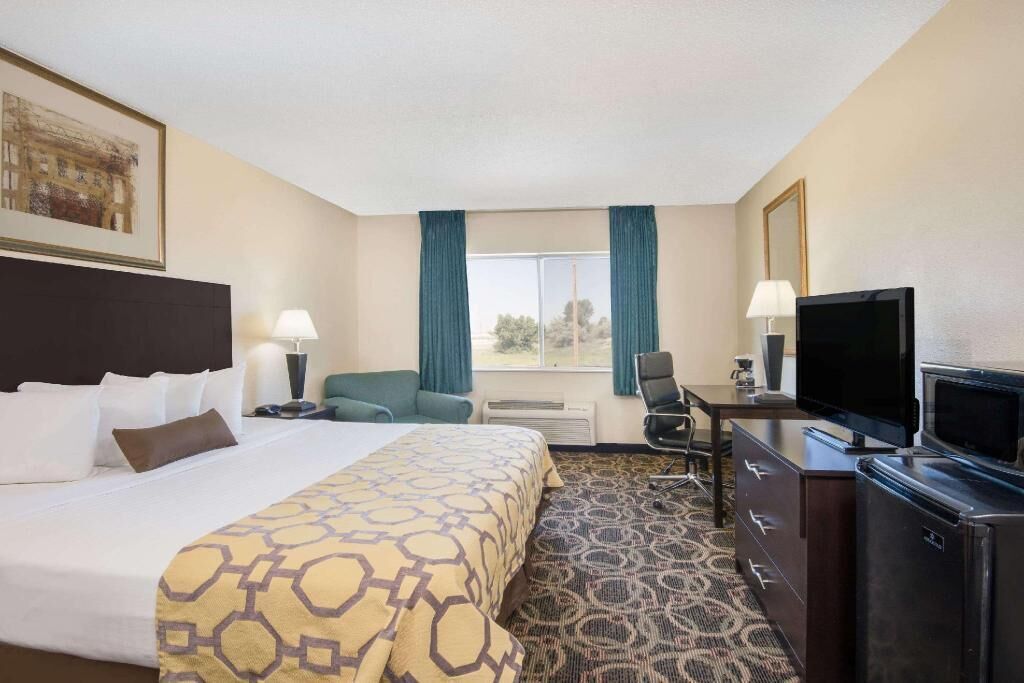 In-room safe, desk, blackout curtains, iron/ironing board