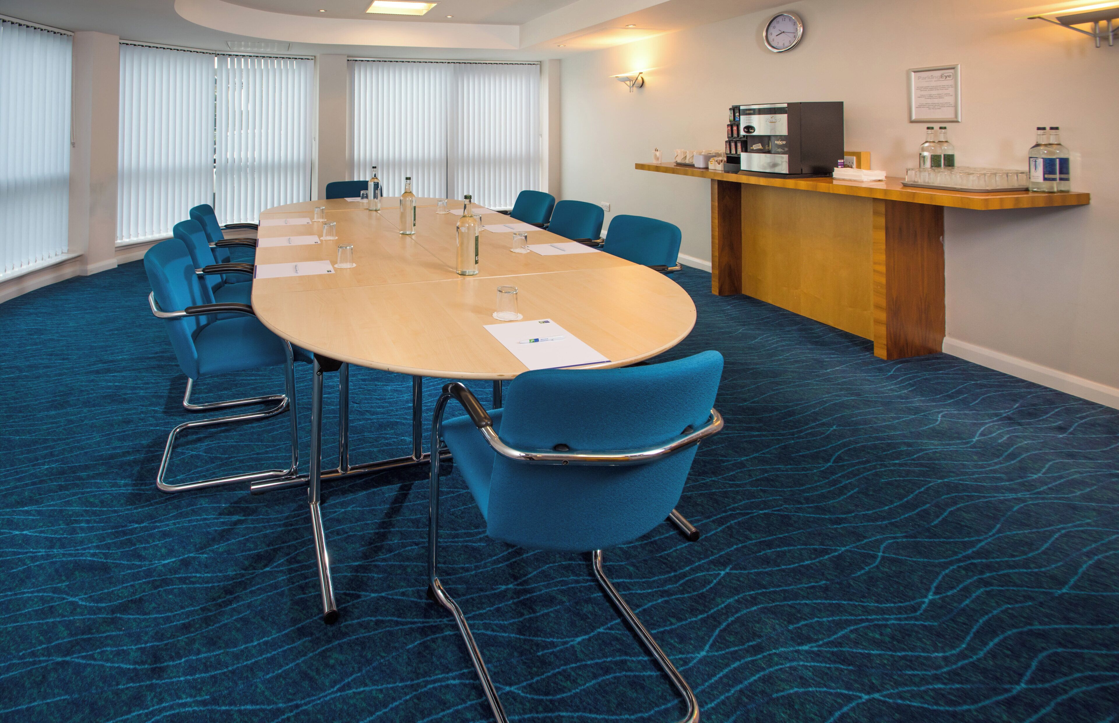 Foto - Holiday Inn Express Hemel Hempstead, An Ihg