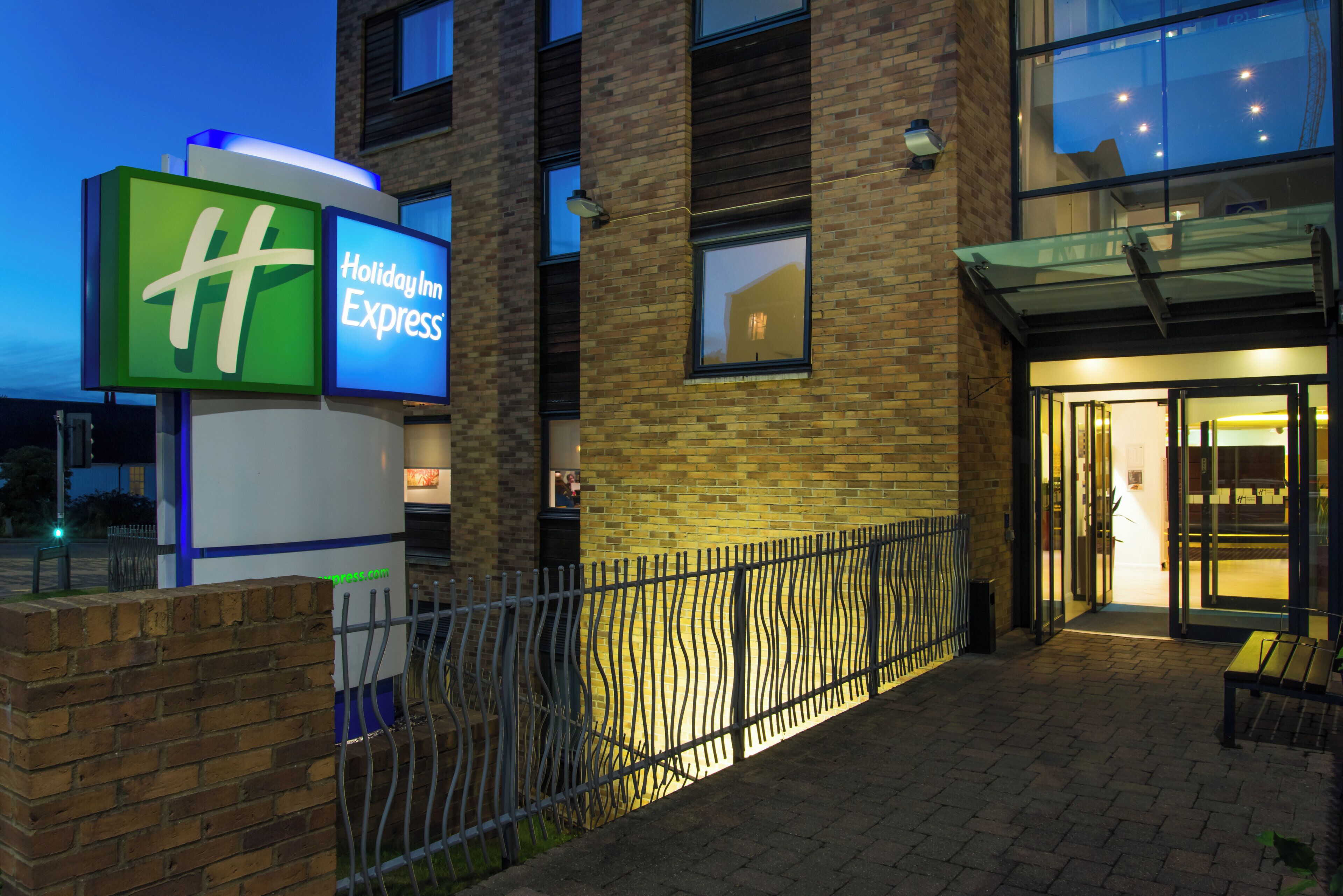 Foto - Holiday Inn Express Hemel Hempstead, An Ihg