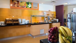 Desayuno bufé gratuito y diario