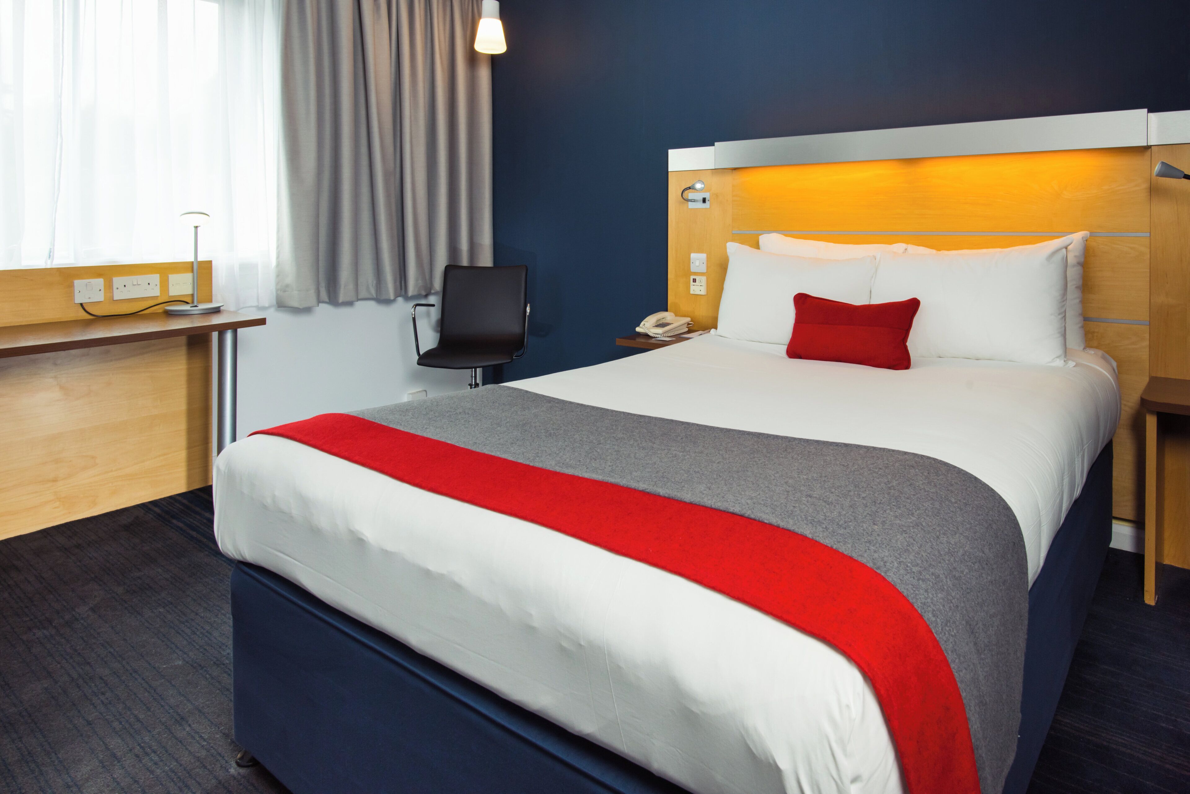 Foto - Holiday Inn Express Hemel Hempstead, An Ihg