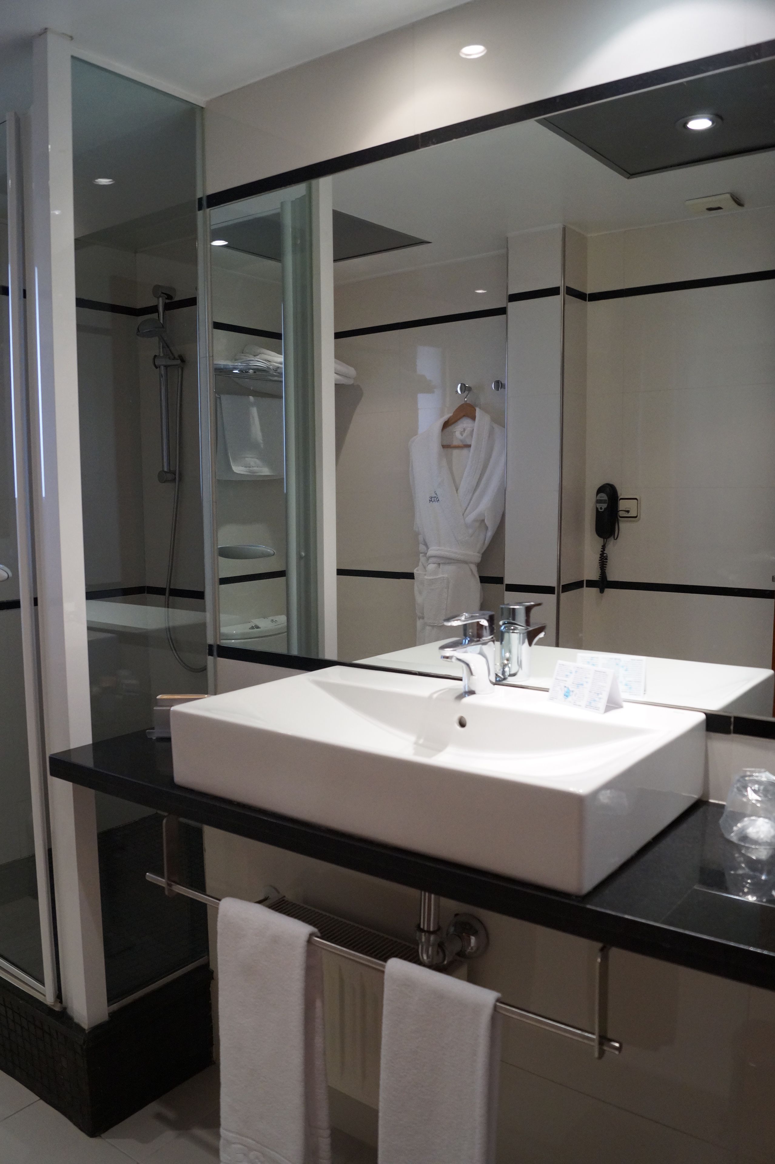 1 bedroom, minibar, in-room safe, desk