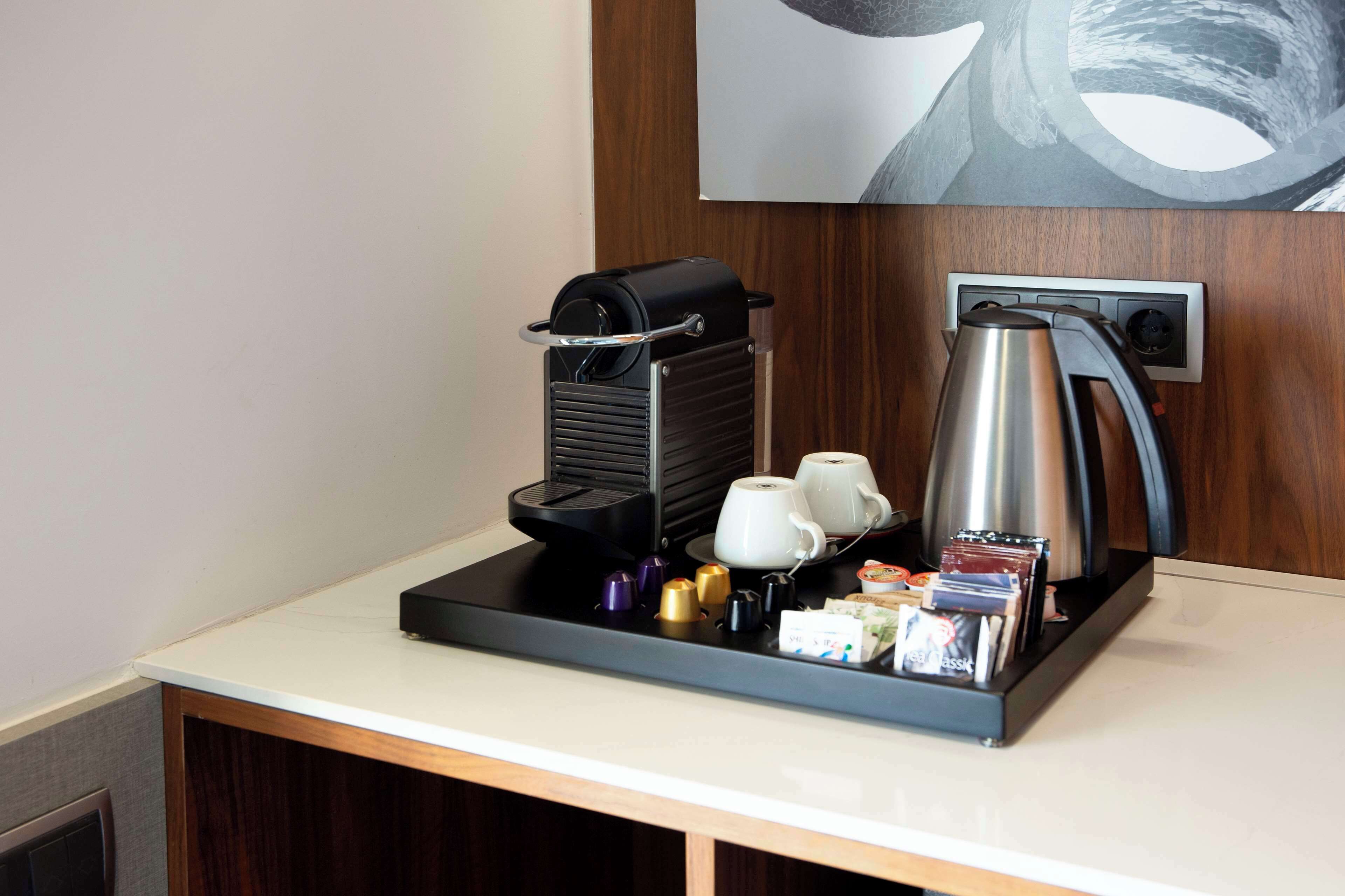 superior suite, 1 king bed, non smoking, terrace | room amenity