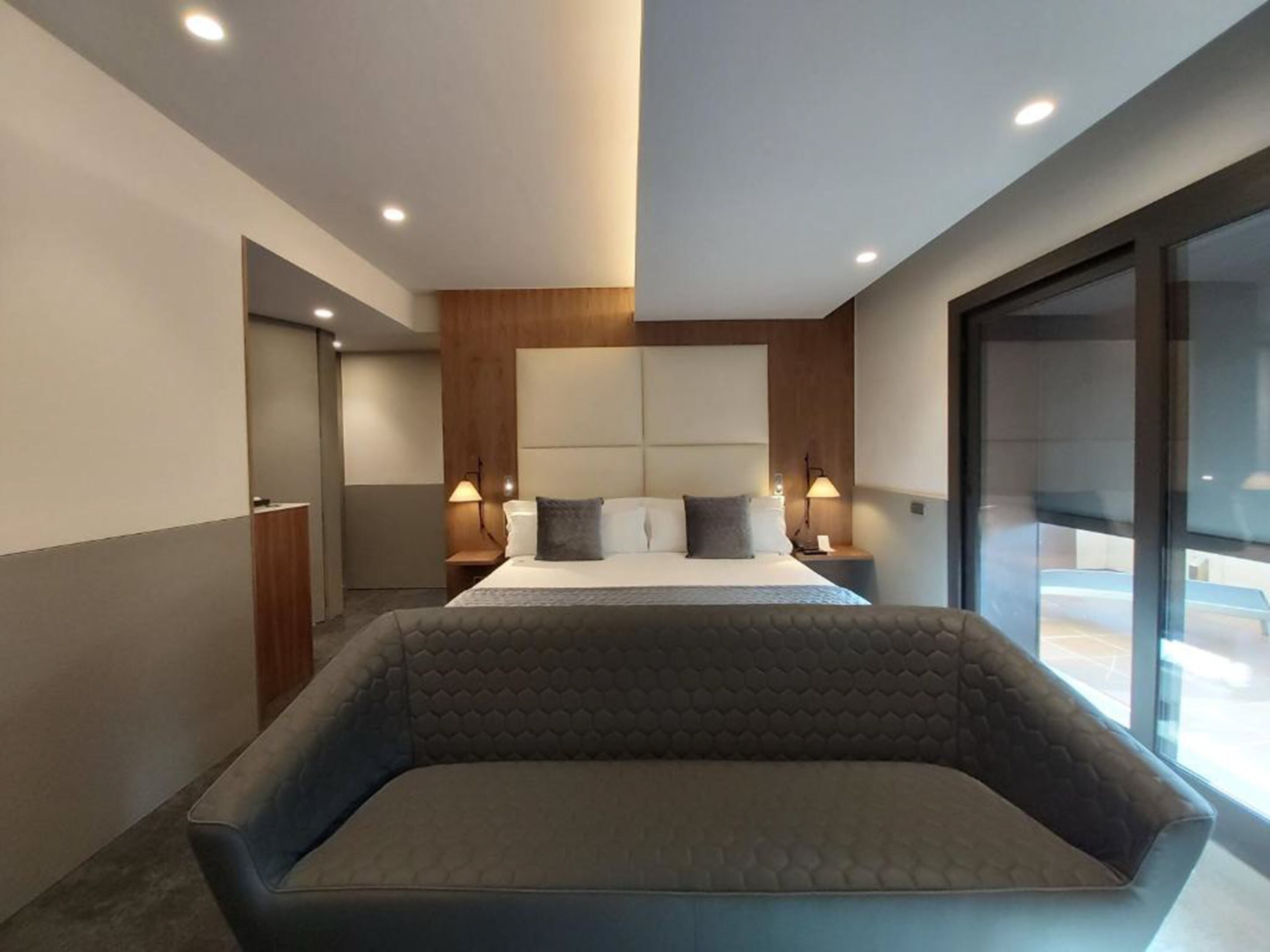 superior suite, 1 king bed, non smoking, terrace | 1 bedroom, minibar, in-room safe, desk