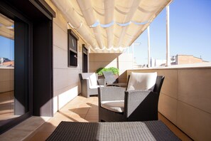 Superior-Zimmer, 1 King-Bett, Nichtraucher, Terrasse | Terrasse/Patio