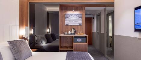 1 bedroom, minibar, in-room safe, desk