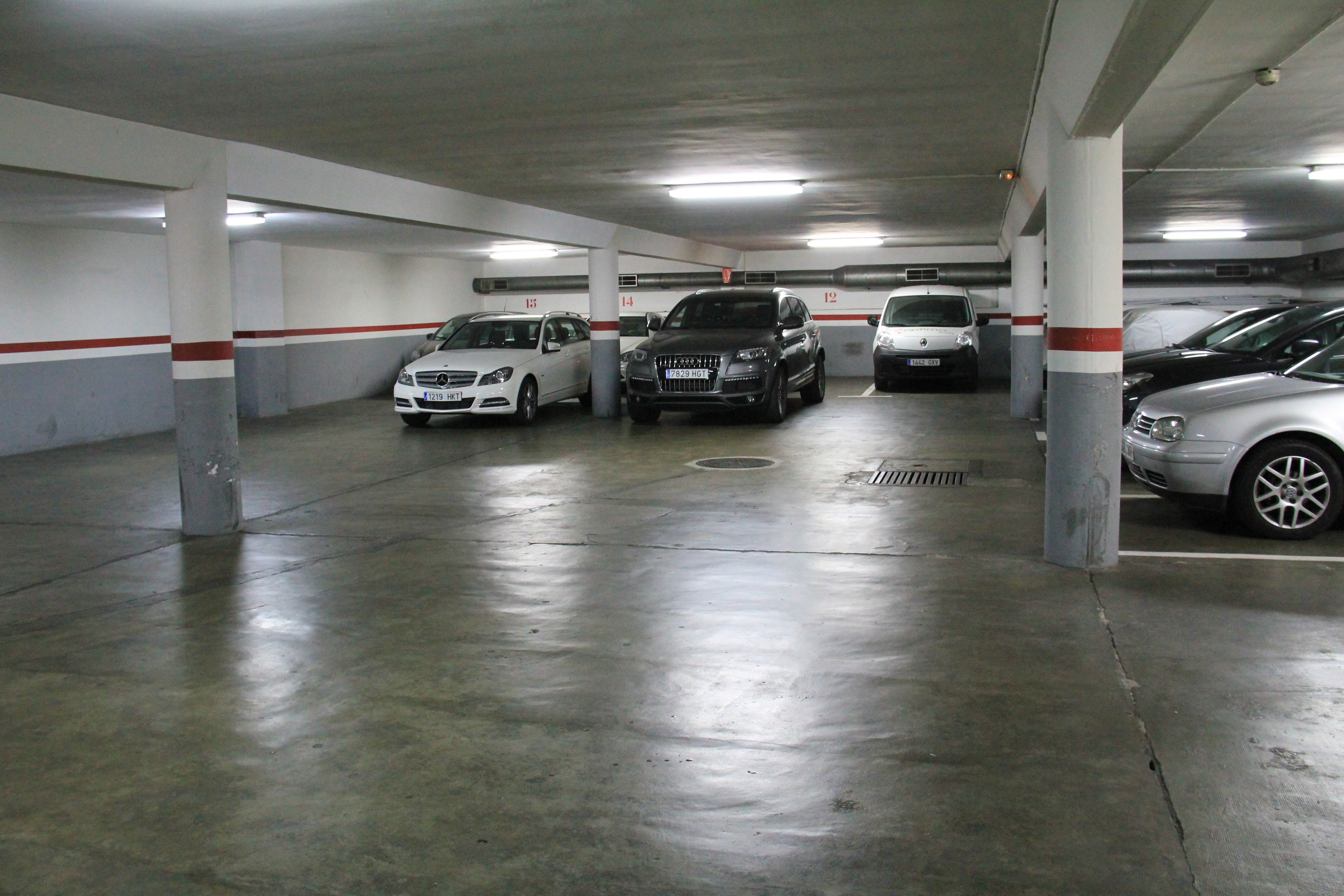 self-parking (surcharge) 23.76 per day