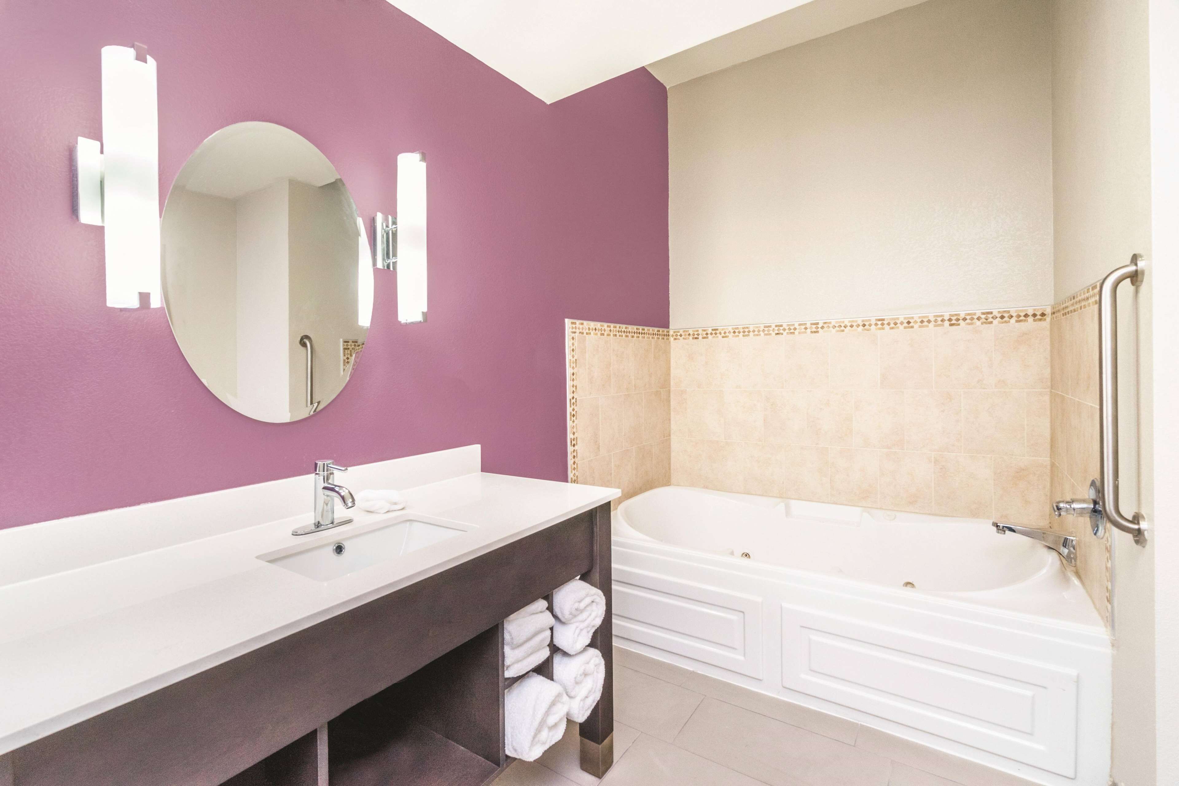 Foto - La Quinta by Wyndham Loudon