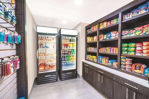 Alimentação e bebidas