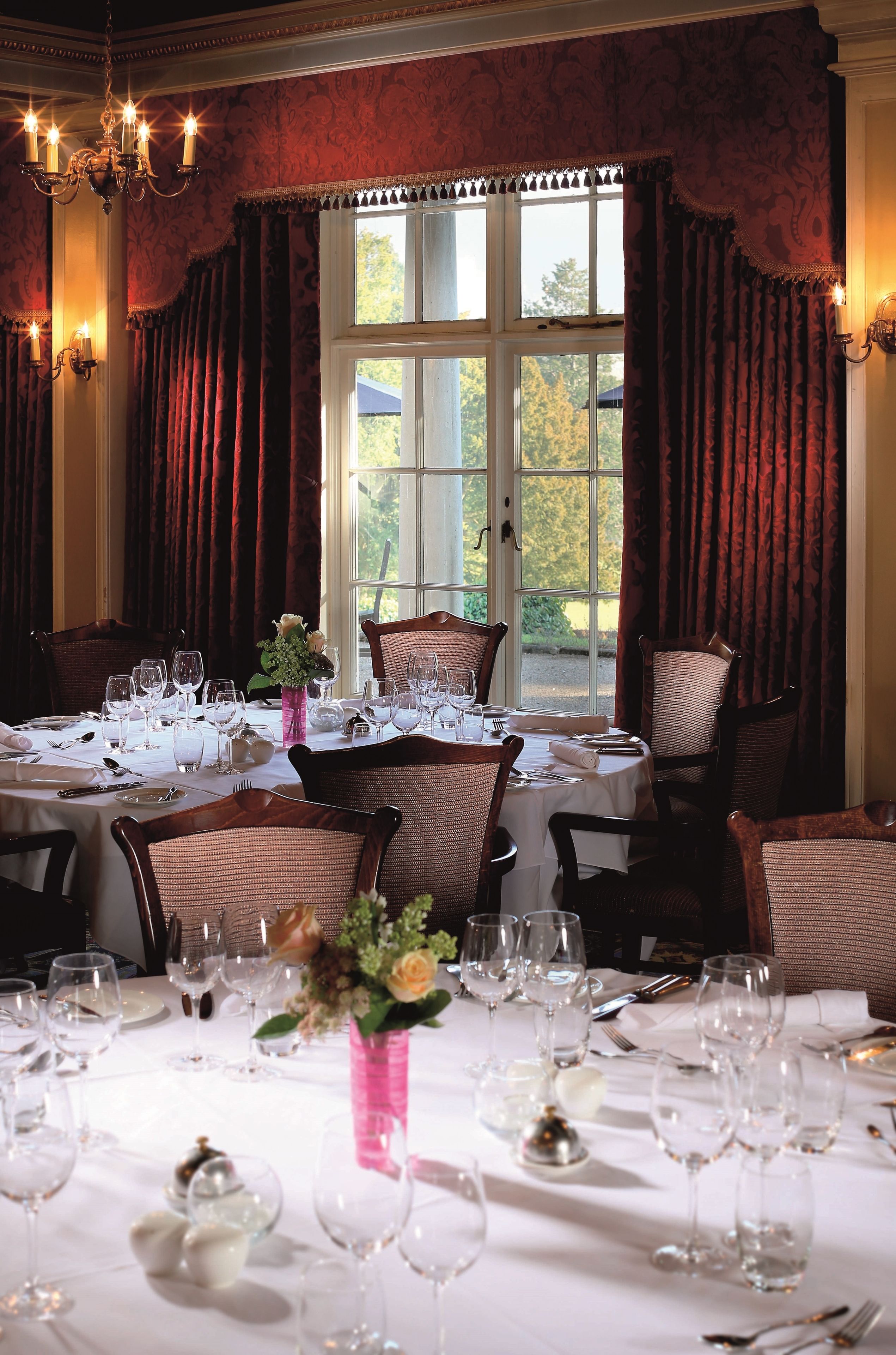 breakfast, dinner served; british cuisine, garden views