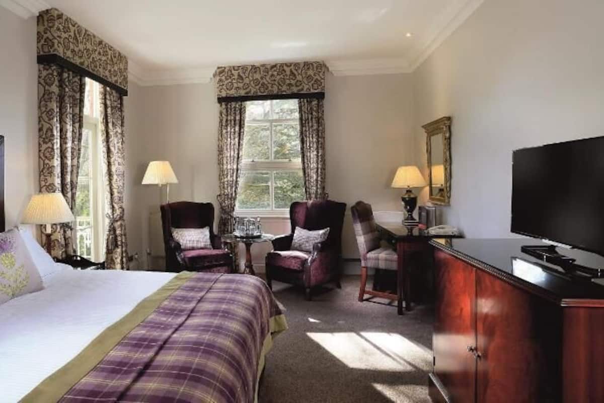 In-room safe, desk, blackout curtains, iron/ironing board