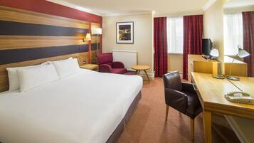 Egyptian cotton sheets, premium bedding, minibar, in-room safe
