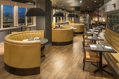 Breakfast, lunch, dinner served; British cuisine