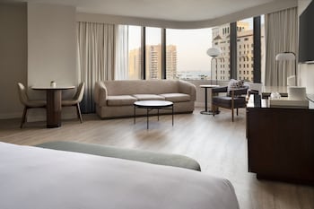 1 bedroom, premium bedding, down comforters, pillowtop beds at Marriott Long Beach Downtown