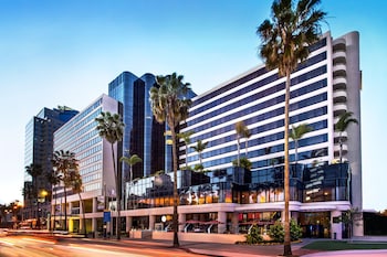 Hotel Exterior at Marriott Long Beach Downtown