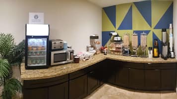 Free daily continental breakfast