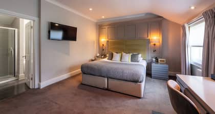 Royal Wells Hotel