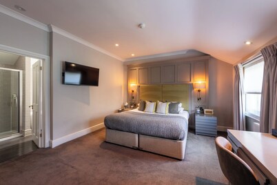 Royal Wells Hotel