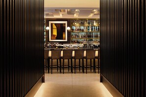 Bar (in der Unterkunft)