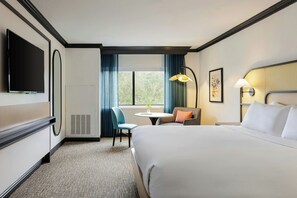 Hochwertige Bettwaren, Pillowtop-Betten, Zimmersafe, Schreibtisch
