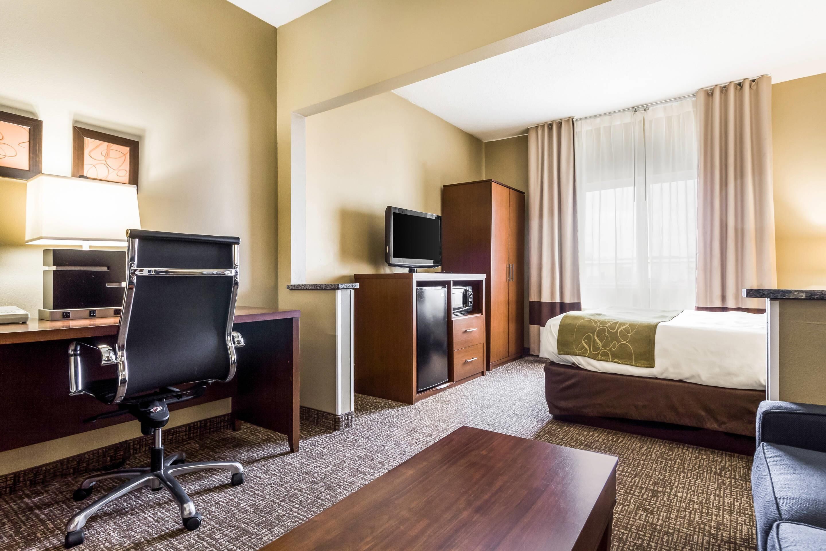 Suite, 1 Queen-Bett und Schlafsofa, barrierefrei, Nichtraucher