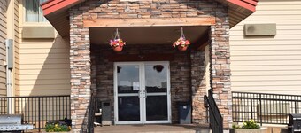 Regency Inn And Suites