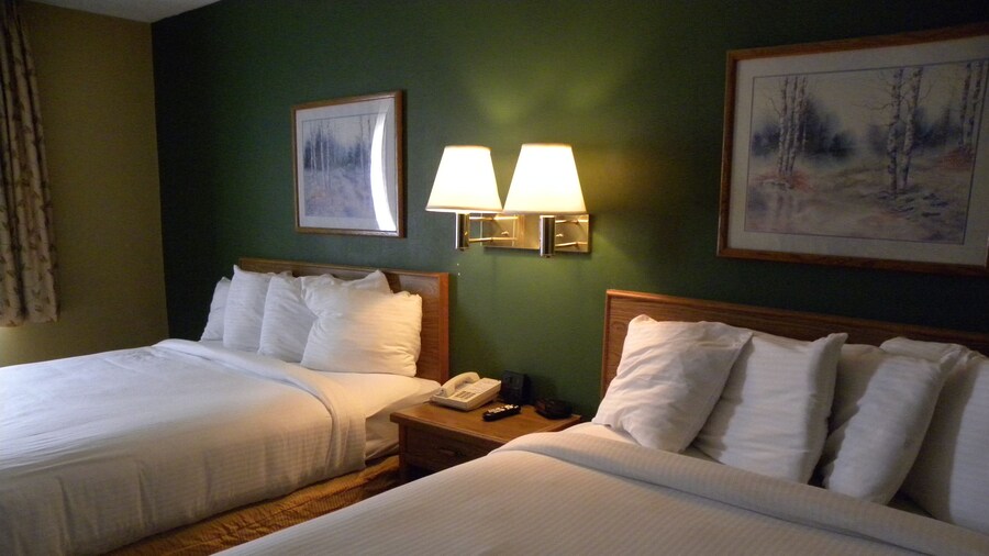 New Victorian Inn and Suites