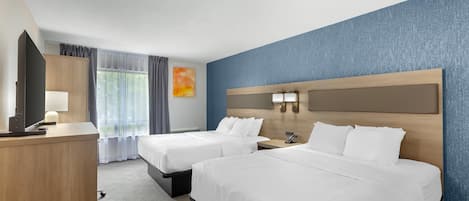 Premium bedding, desk, iron/ironing board, free WiFi