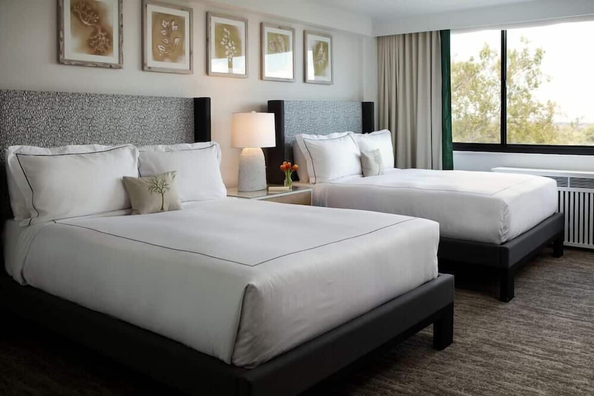 Premium bedding, Tempur-Pedic beds, in-room safe, desk