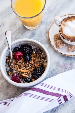Petit déjeuner continental servi tous les jours en supplément