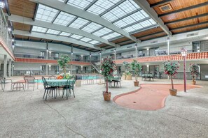 สระว่ายน้ำในร่ม