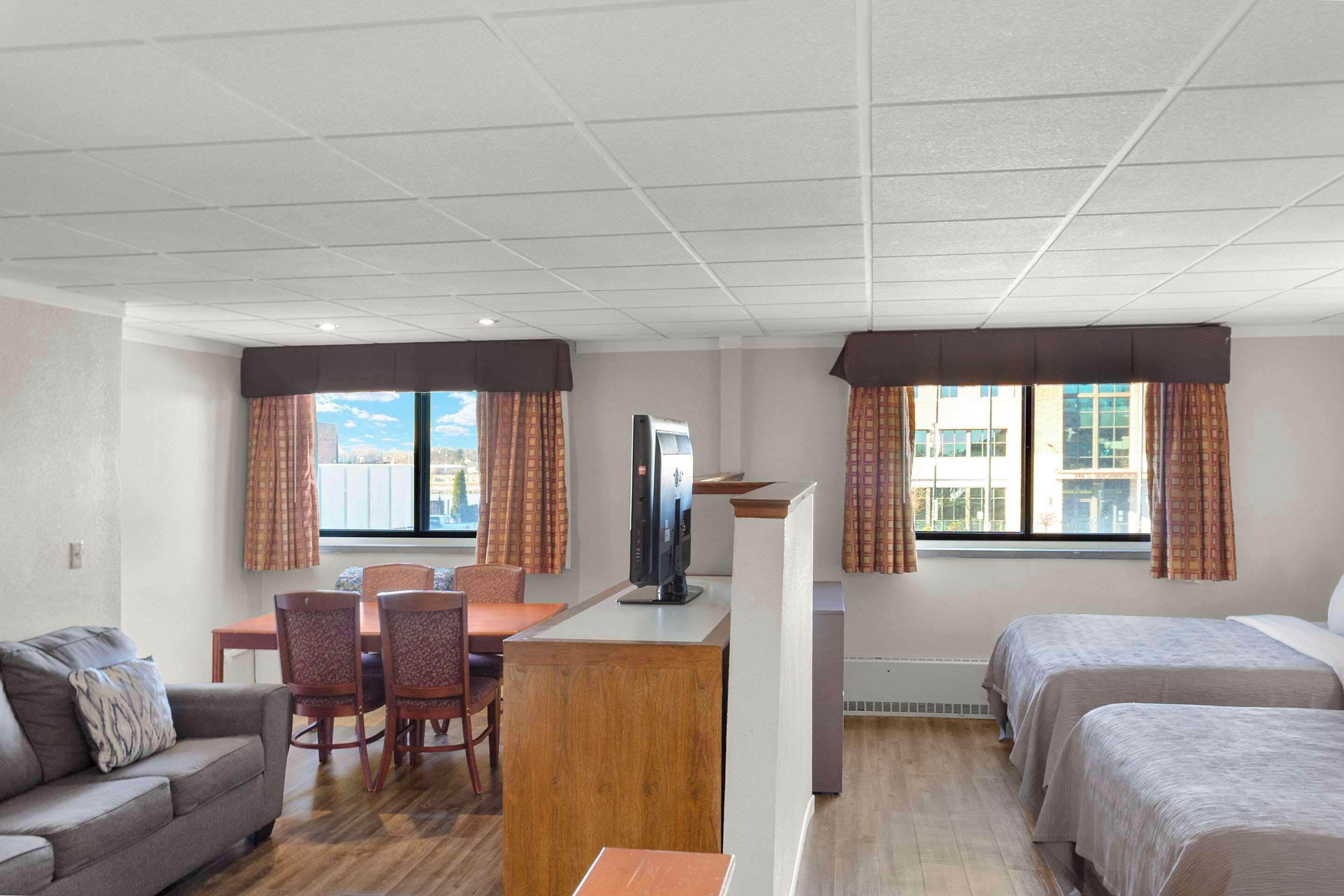 In-room safe, desk, blackout drapes, iron/ironing board