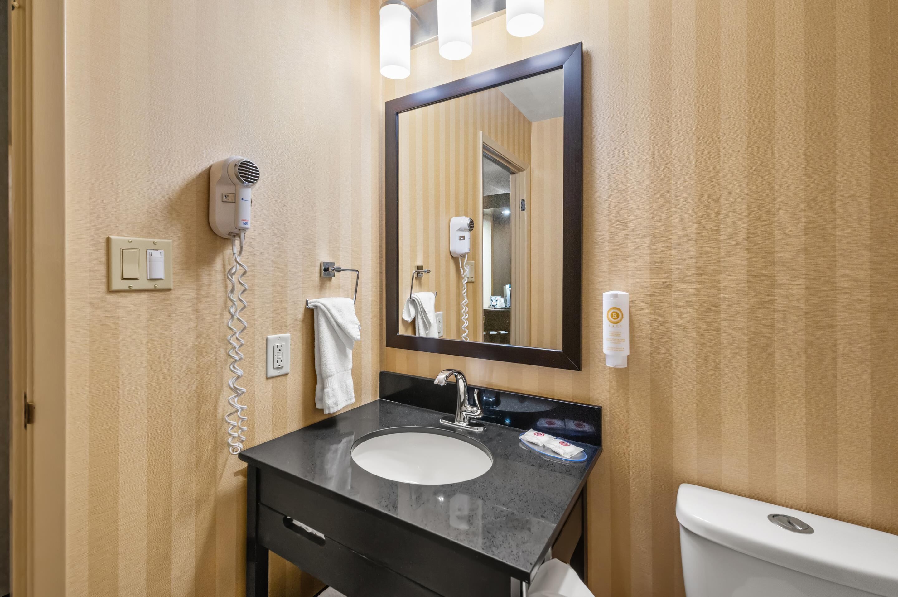Photo - Comfort Inn