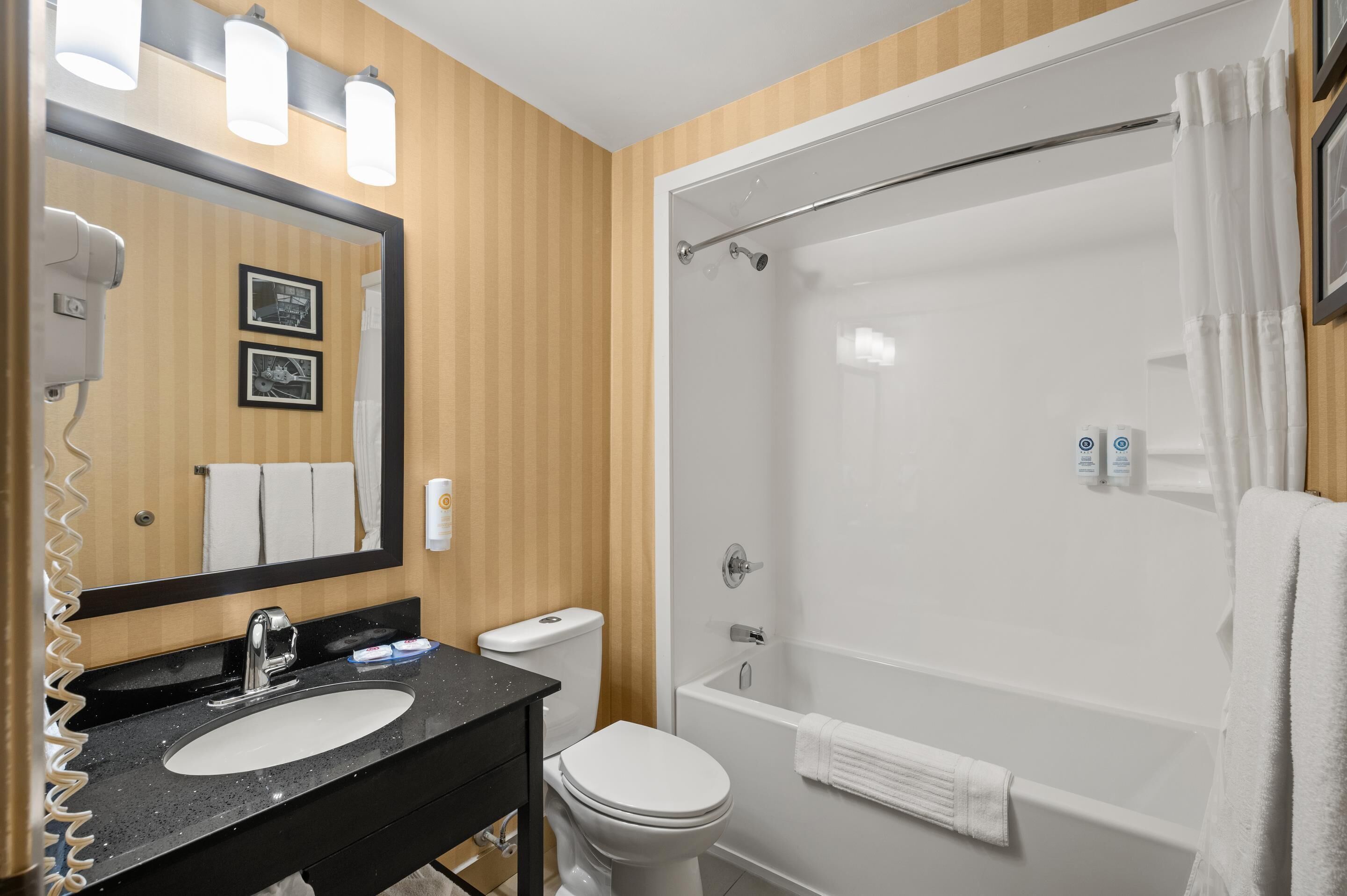 Photo - Comfort Inn