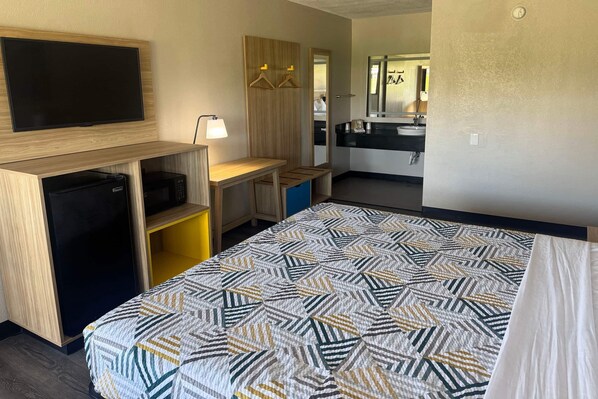Free WiFi, bed sheets