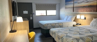 Days Inn by Wyndham Kansas City Northeast